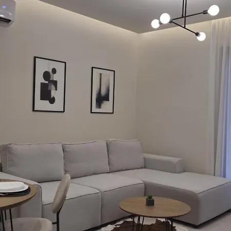 Fin Holidays Apartment *