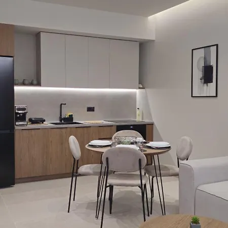 Fin Holidays * Vlorë